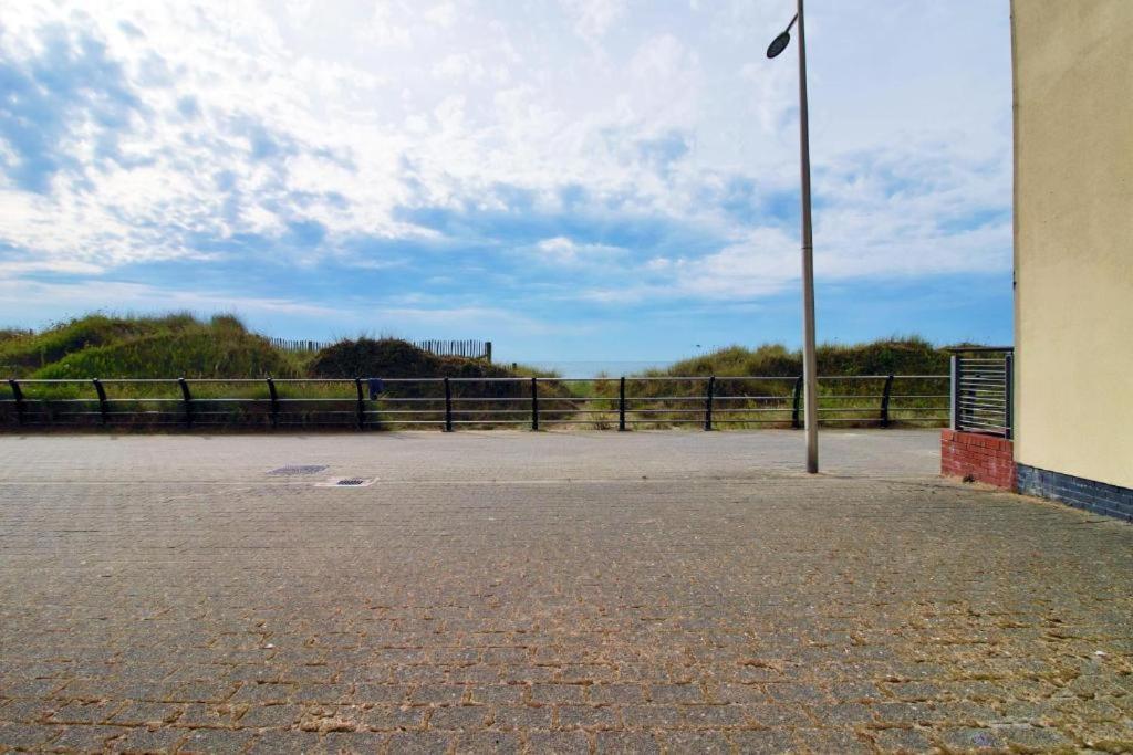 Observatory 2 Bedroom Apartment Overlooking Beach Swansea Eksteriør billede